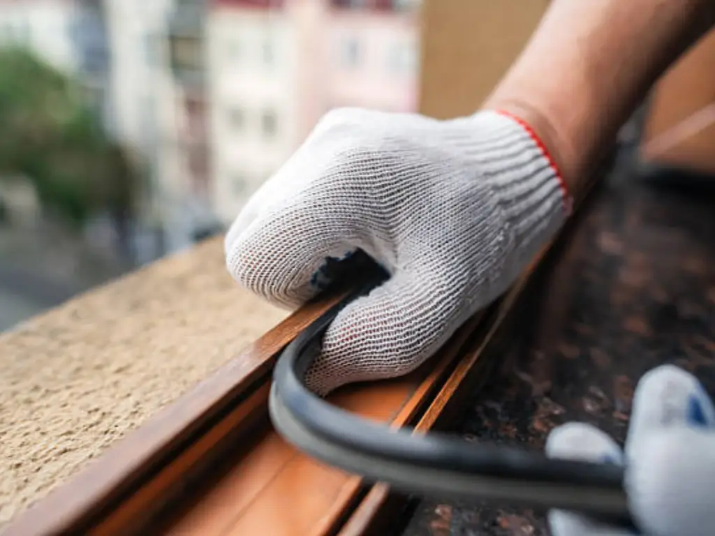 adjusting the weatherstrip