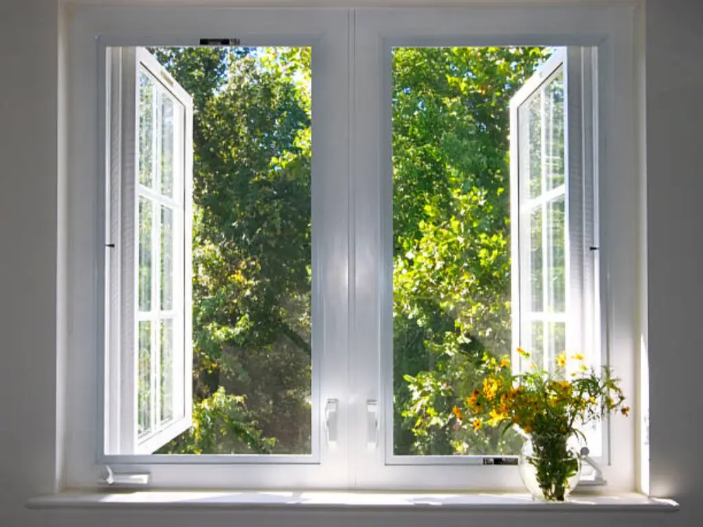 The Ultimate Guide to Types of Windows: Styles, Materials, and Expert Choosing Tips 1 casement windows