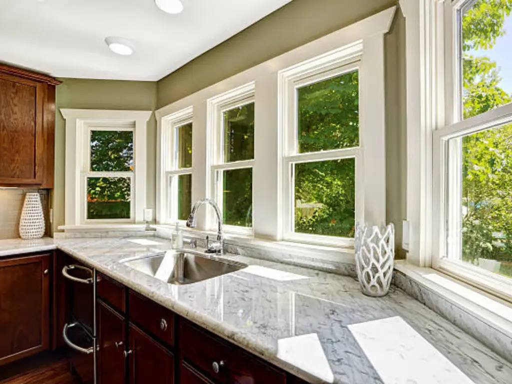The Ultimate Guide to Types of Windows: Styles, Materials, and Expert Choosing Tips 4 single hung windows