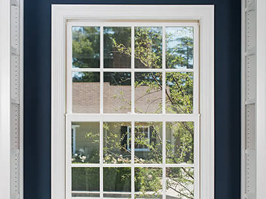 What is a Casement Window? The Ultimate 101 Guide 4 double hung window
