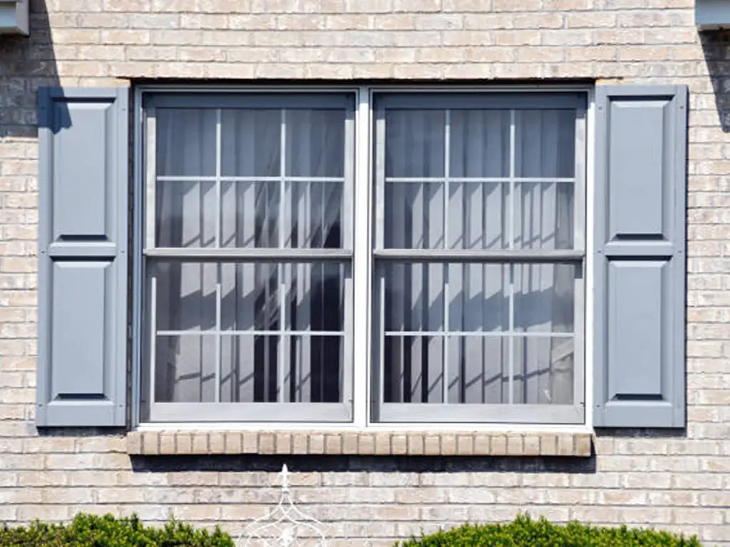 How to Choose Windows: The Ultimate 2026 Buying Guide 4 double-hung window