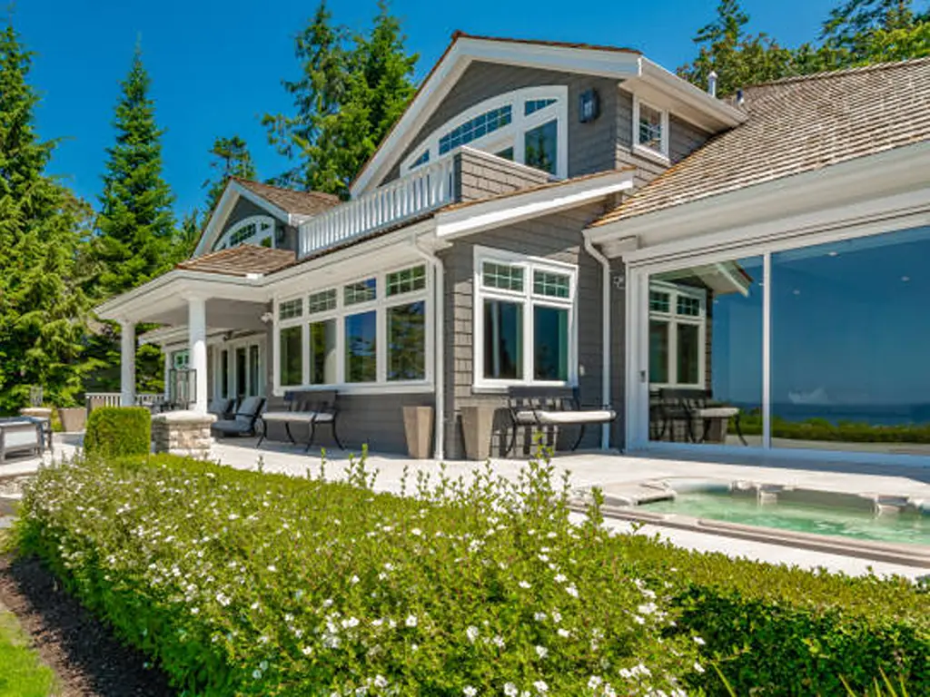 How to Choose Windows: The Ultimate 2026 Buying Guide 13 mid-century modern windows