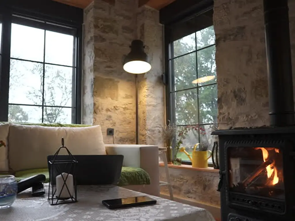 How to Choose Windows: The Ultimate 2026 Buying Guide 12 modern farmhouse windows 1