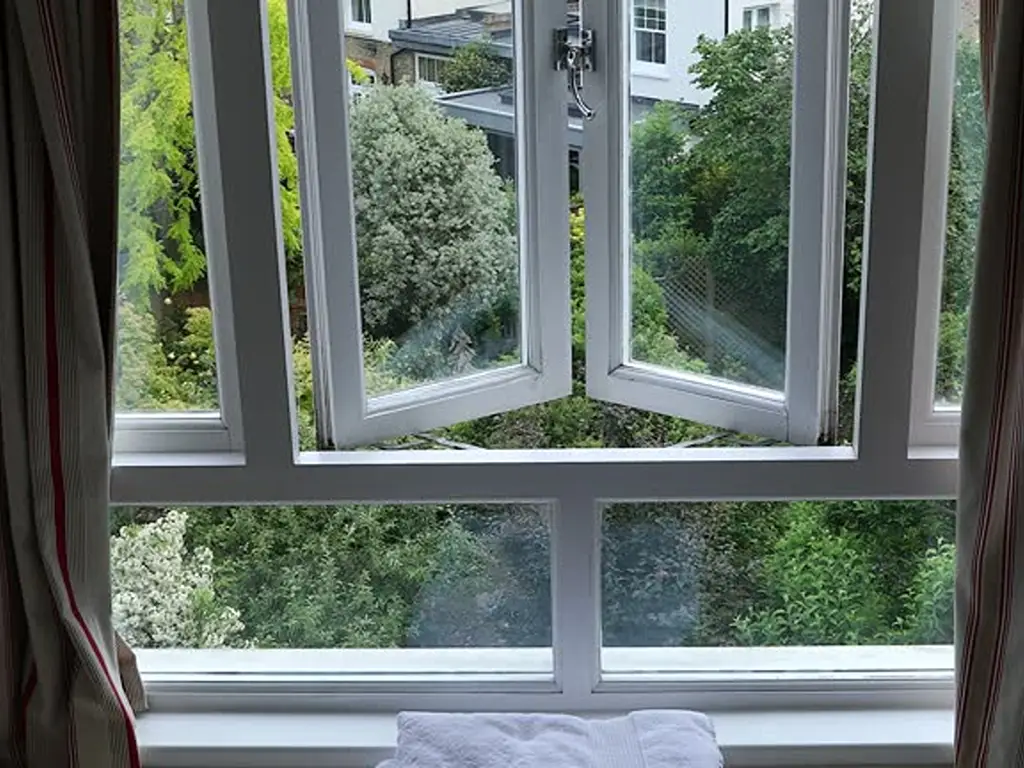 Types of Casement Windows: The Ultimate Guide 1 outswing casement