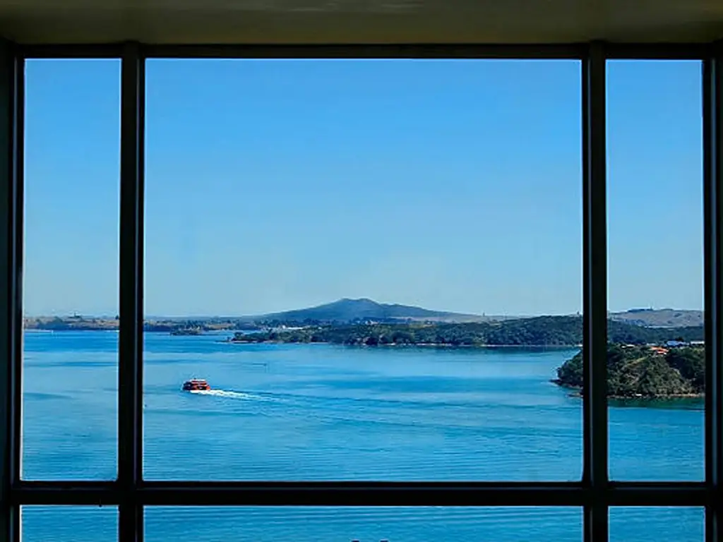 Types of Casement Windows: The Ultimate Guide 10 picture window